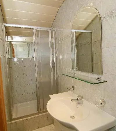 Haus Dorfblick 招待所