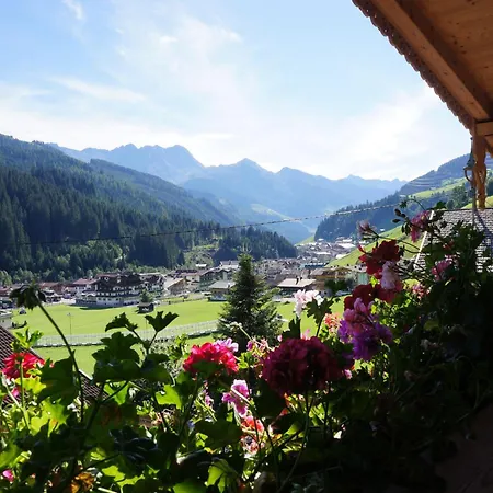 بيت ضيافة Haus Dorfblick جيرلوس