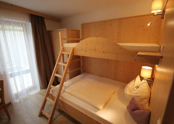 招待所 Haus Dorfblick 4*