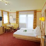 Haus Dorfblick Гостевой дом